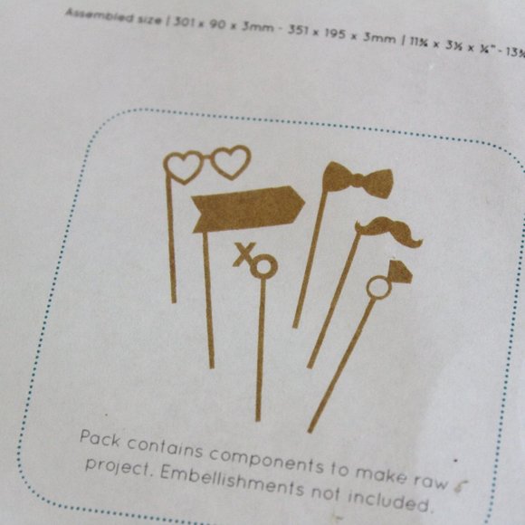 Kaisercraft Bridal Shower Wedding Photo Shoot Props Wooden Blank - Picture 4 of 4